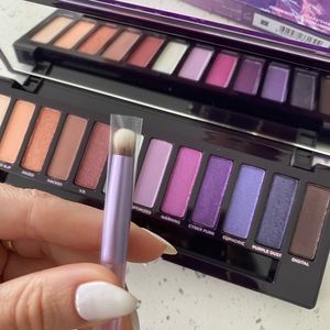 Naked urban decay ultraviolet eyeshadow palette